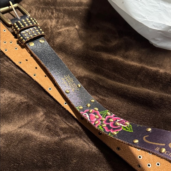 Beautiful Ed Hardy Floral Purple Leather Belt with Gold Studs - Picture 7 of 12